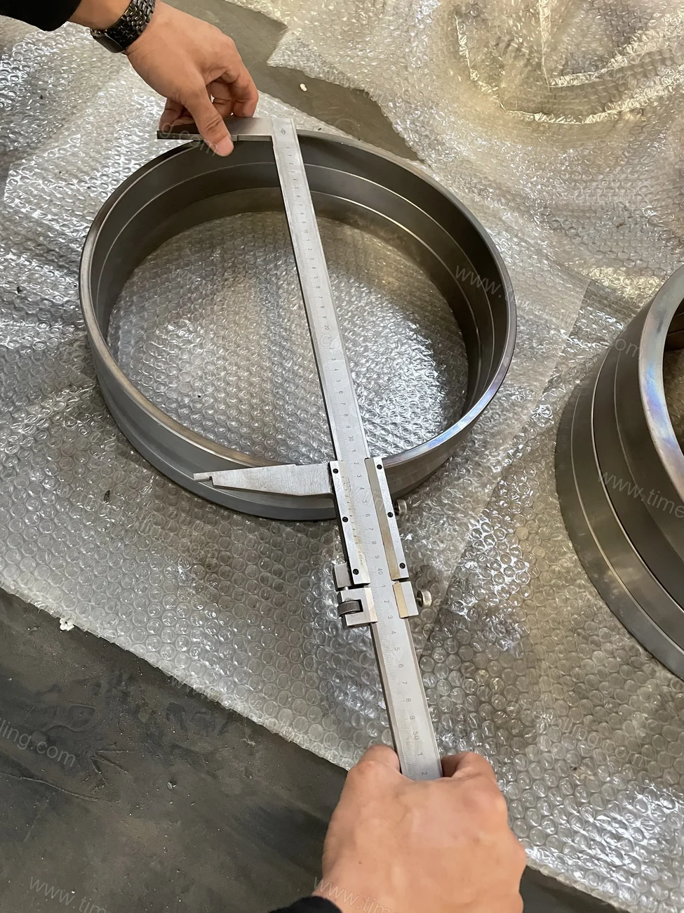Cincin aus pompa — Foto produk 08